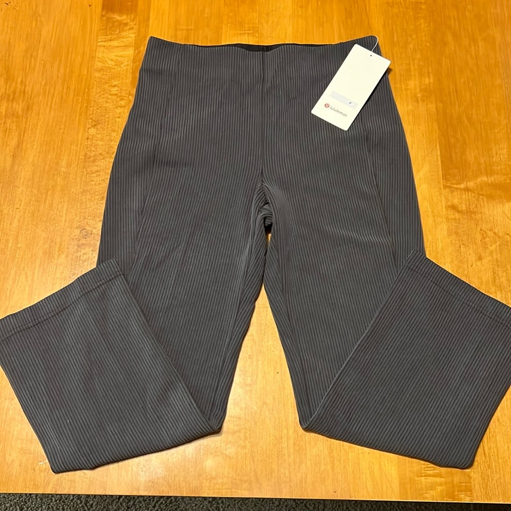Ribbed Softstreme Zip-Leg HR Crop 25”
